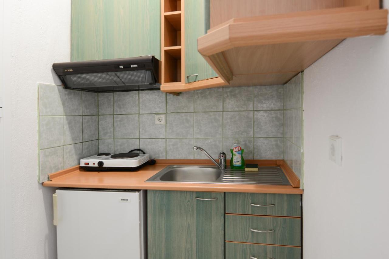 House Toula Elegant Lägenhet Sarti Exteriör bild